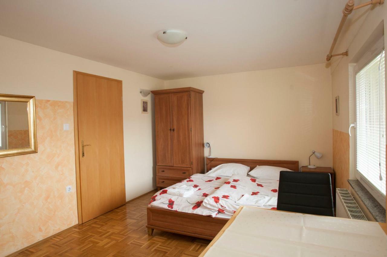 Guest House Celan Spodnja Hajdina Ngoại thất bức ảnh